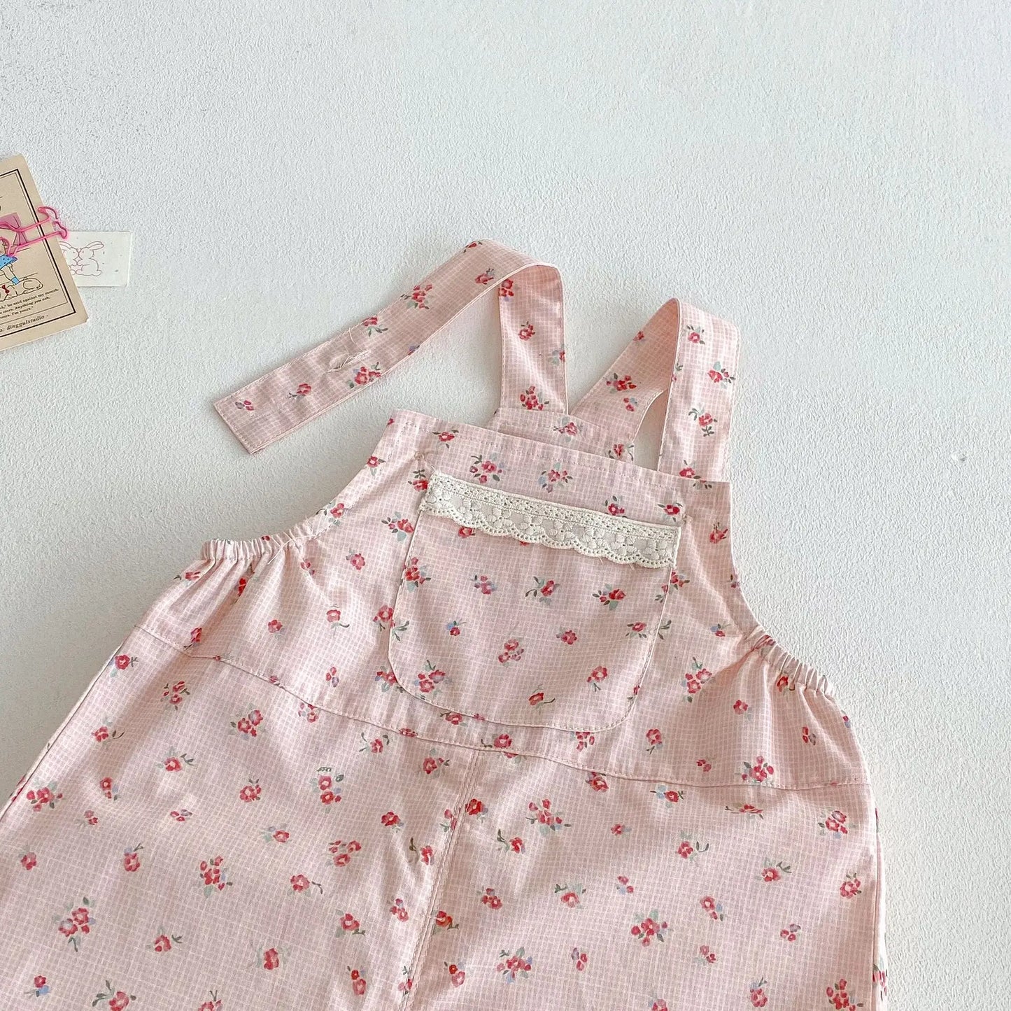 Conjunto Jardineira Floral