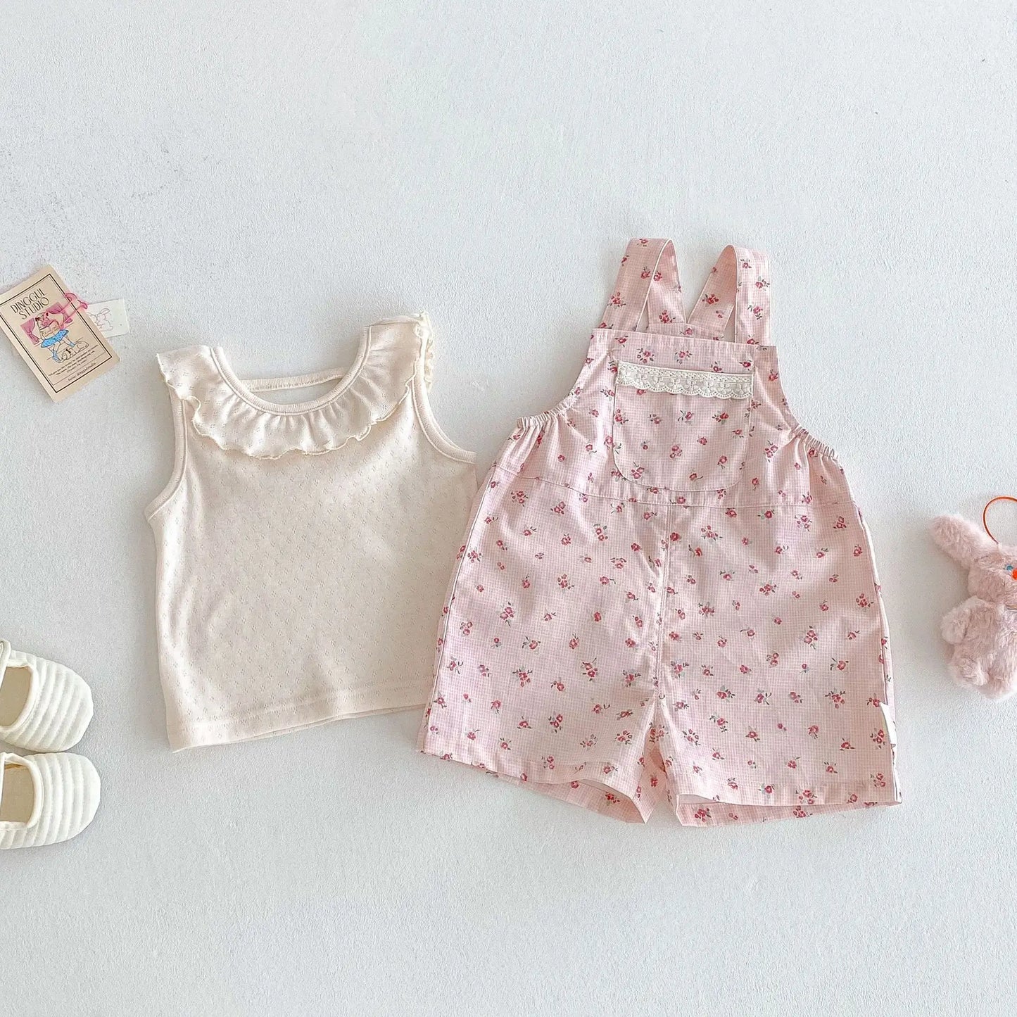 Conjunto Jardineira Floral
